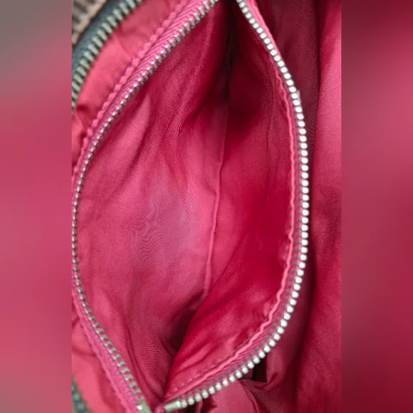 Vintage Prada Tessuto Grey Nylon & Saffino Leather Crossbody Shoulder Bag - Picture 16 of 16